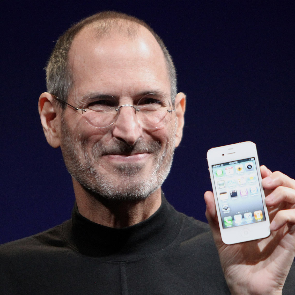 Steve Jobs with iphone